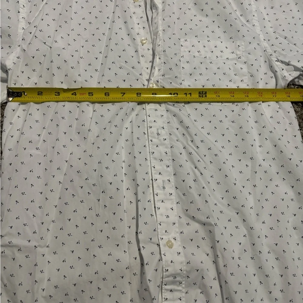 J. Crew Men's White and Black Patterned Shirt